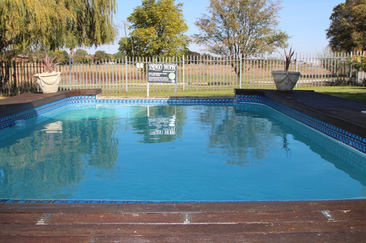 Indigo Moon Guesthouse Lichtenburg Exterior photo